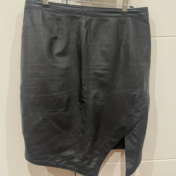 Portmans GENUINE LEATHER skirt - Picture 2 of 3